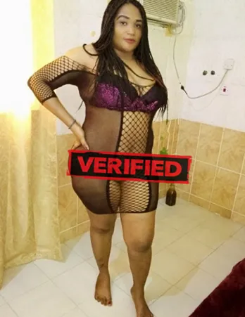 Laura sexmachine Prostitute Janub as Surrah
