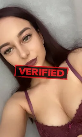 Veronica strawberry Find a prostitute Rantepao